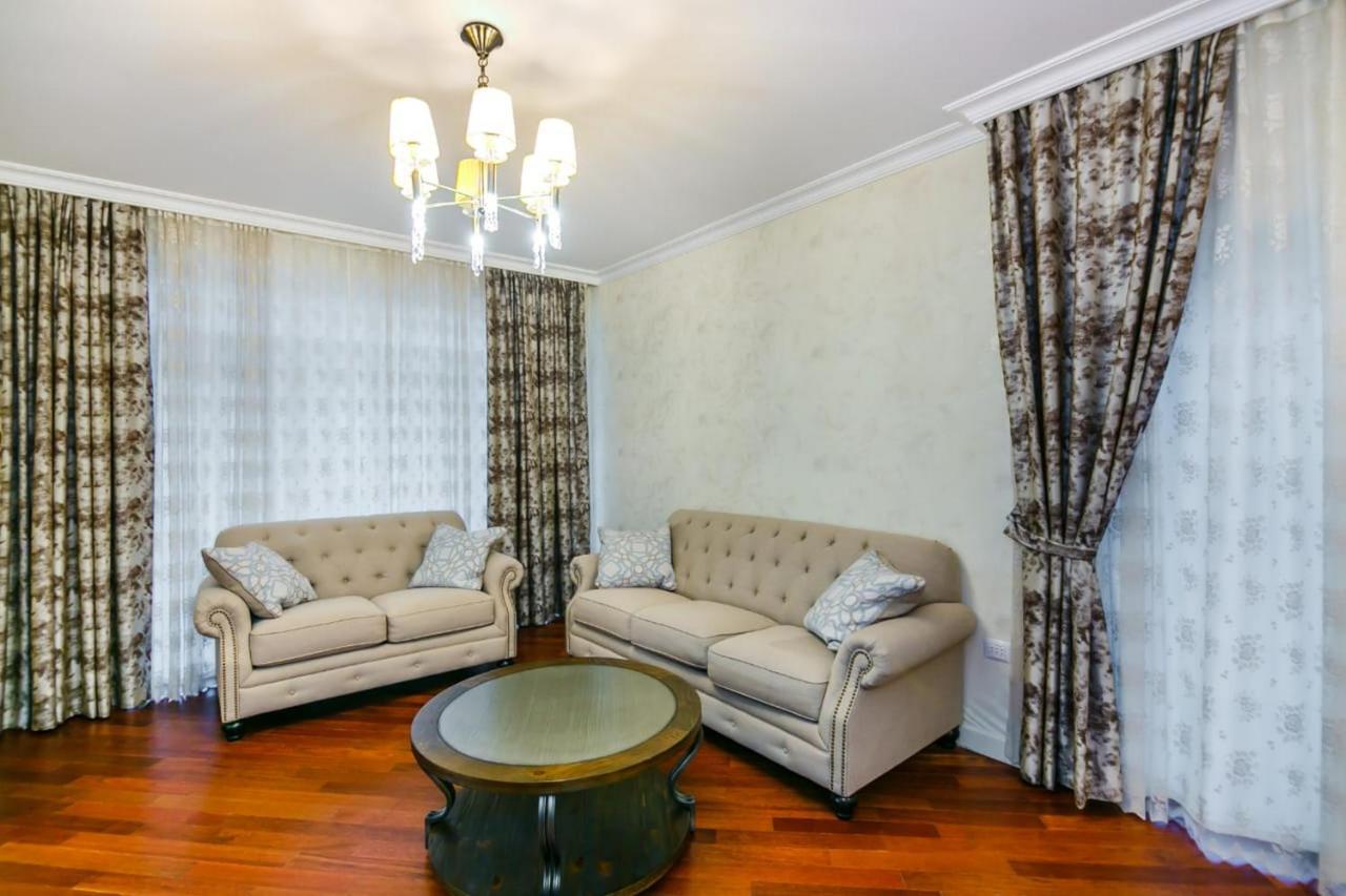 Lux Family Apartment In City Center Baky Esterno foto